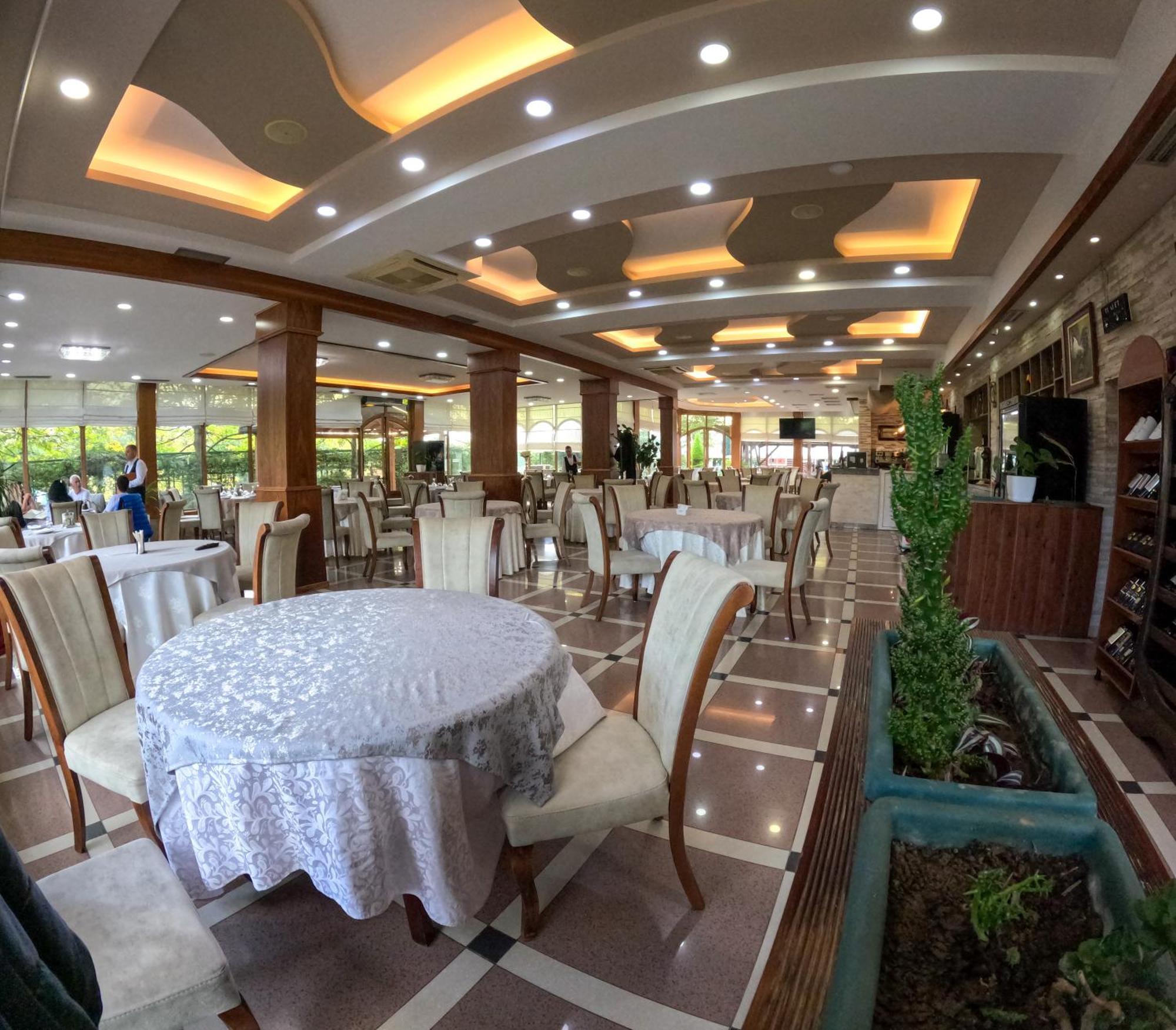 Buna Park Hotel Shkodër Exterior foto