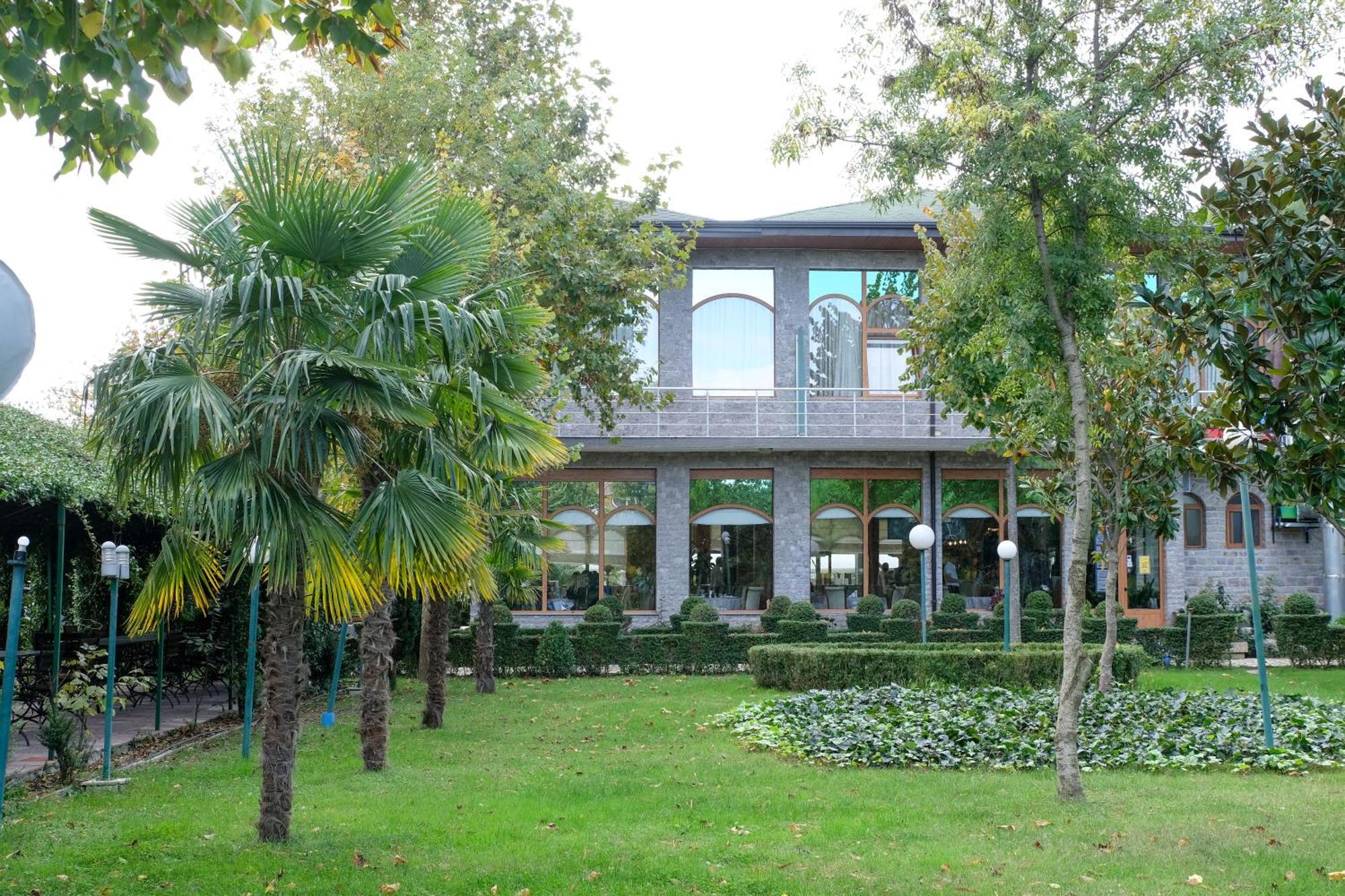 Buna Park Hotel Shkodër Exterior foto