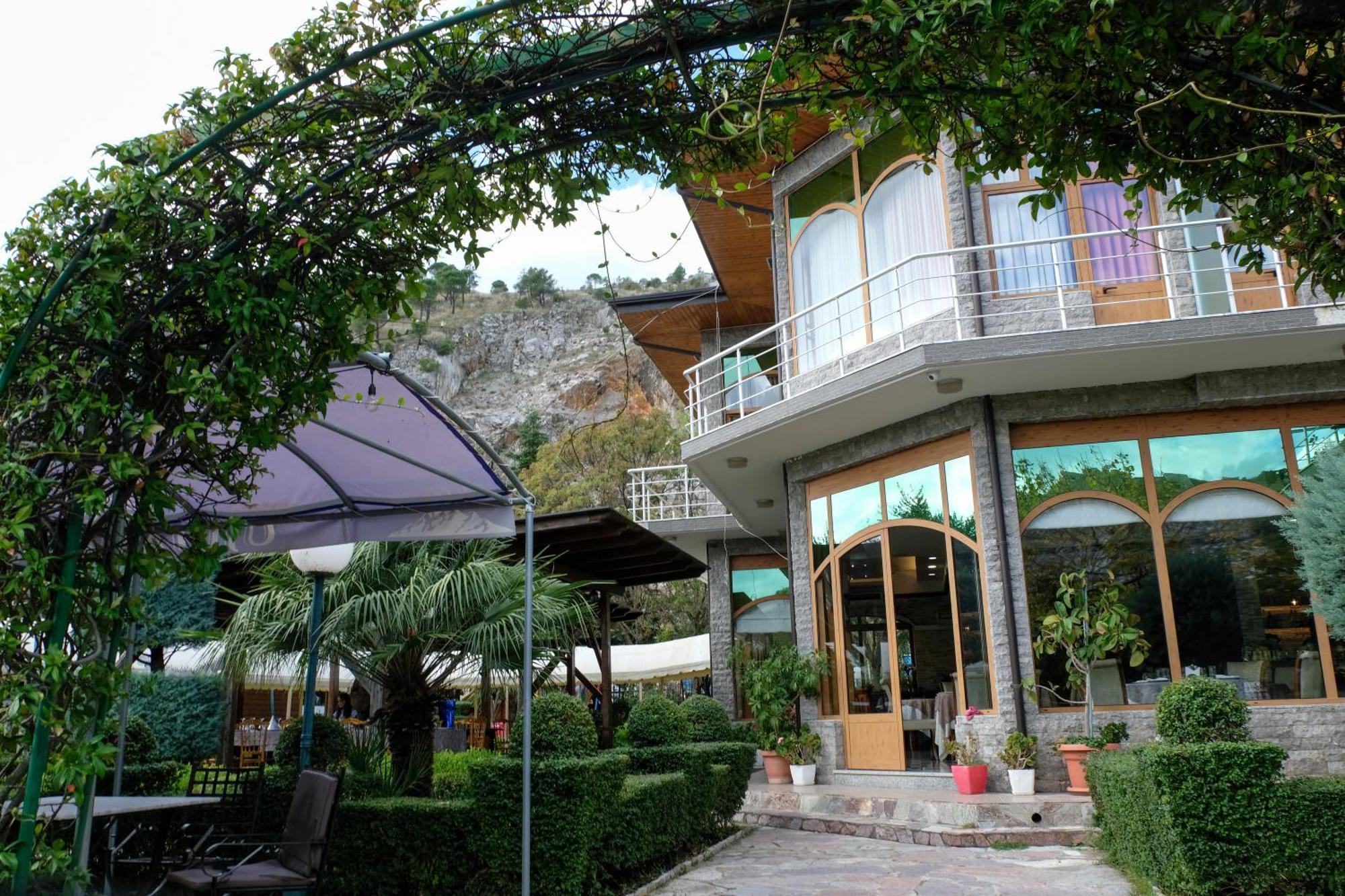 Buna Park Hotel Shkodër Exterior foto