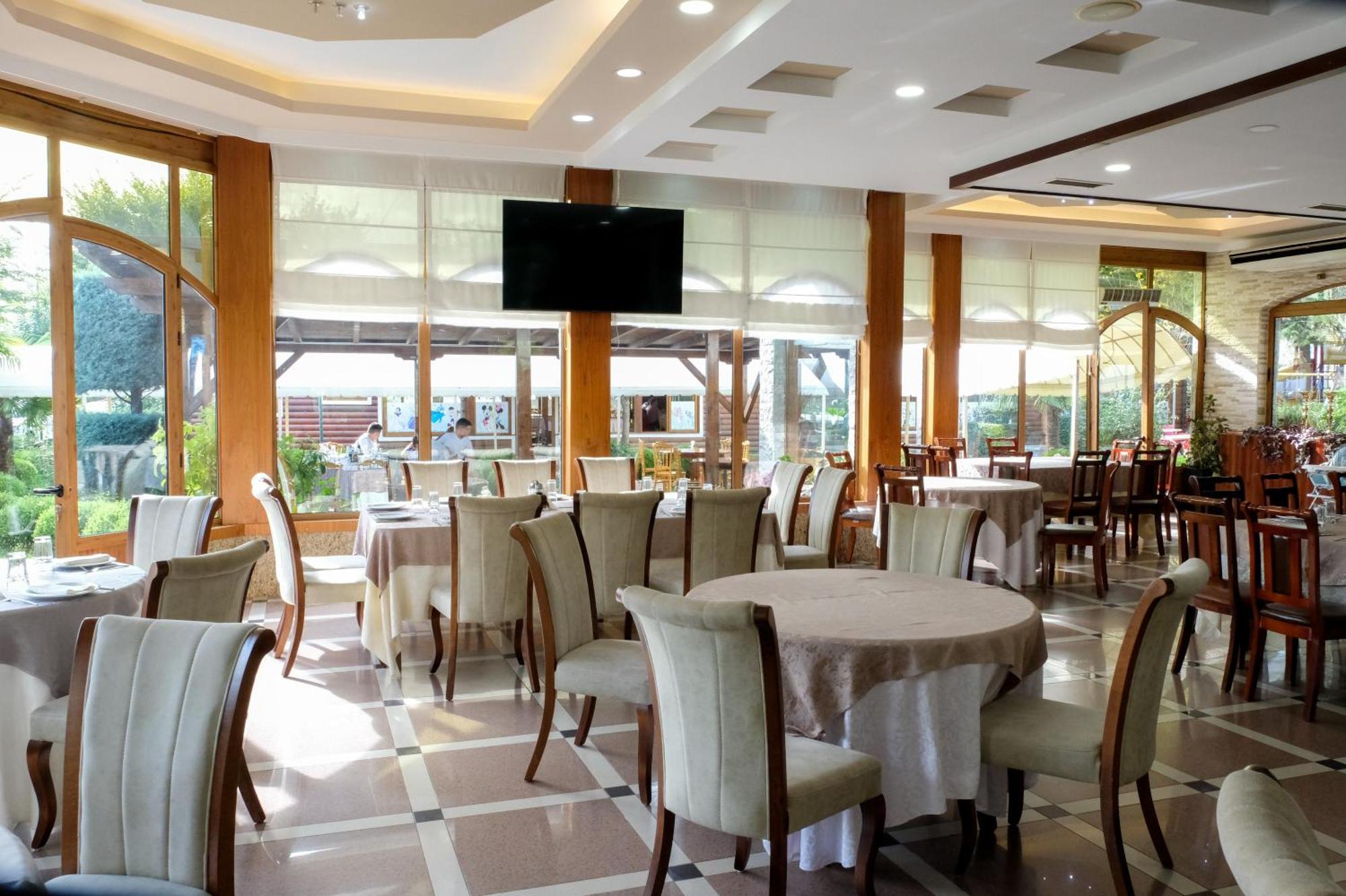 Buna Park Hotel Shkodër Exterior foto