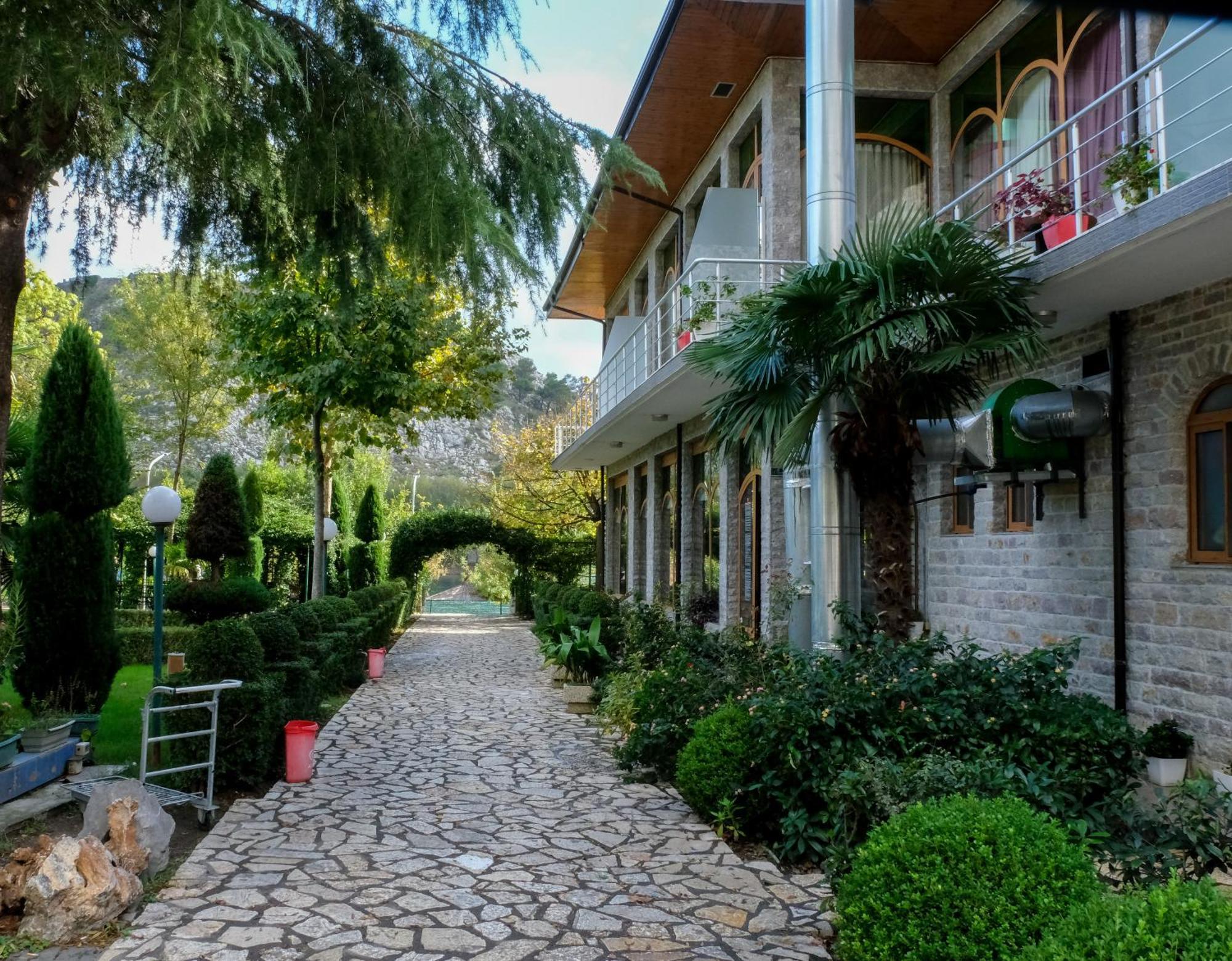 Buna Park Hotel Shkodër Exterior foto